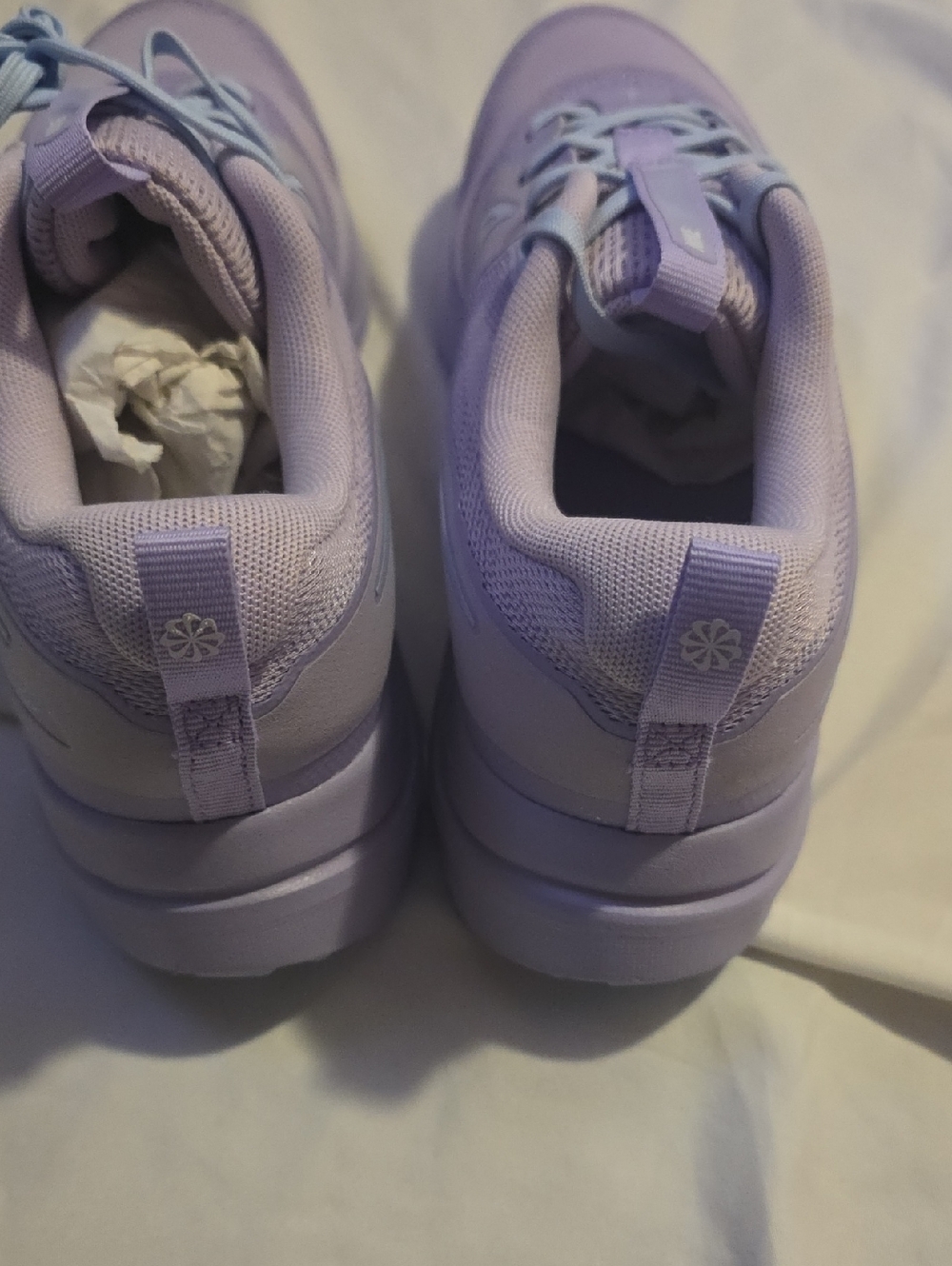 Nike Lavender and Light Blue Athletic Sneakers - Picture 4 of 8